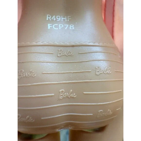 Mattel Blonde Fashion Doll 2015 W/Cute Denim Outfit W/Boots R49HF Authentic - Picture 7 of 9